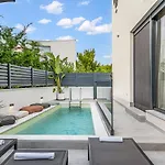 8 Eight With 2 Pools - Vodice Vila *