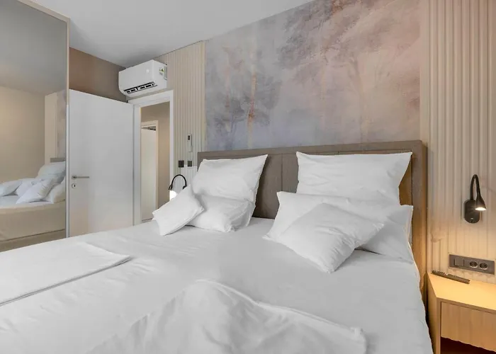 8 Eight With 2 Pools - Vodice فيلة