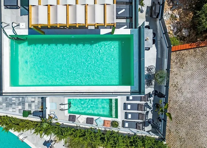 8 Eight With 2 Pools - Vodice فيلة