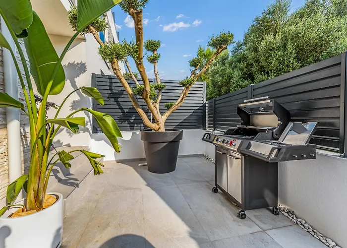 Villa 8 Eight With 2 Pools - Vodice *